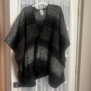 Woolrich cape - one size